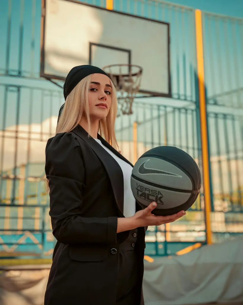 unsplash_ud1g1E2IqFw_sports wear woman.webp.jpg.jpg.jpg.jpg.jpg.jpg